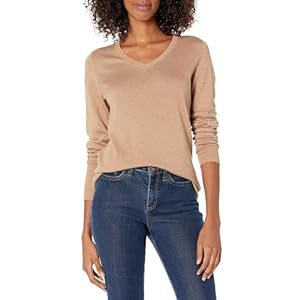 Amazon Essentials Women’s Regular-Fit Lightweight Long-Sleeve V-Neck Jumper (Available in Plus Size)
