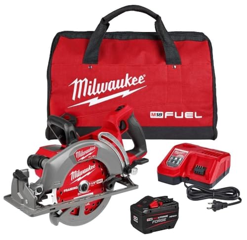 Milwaukee 2930-21HD M18 FUEL 7-1/4-in. Rear Handle Circular Saw 12.0Ah