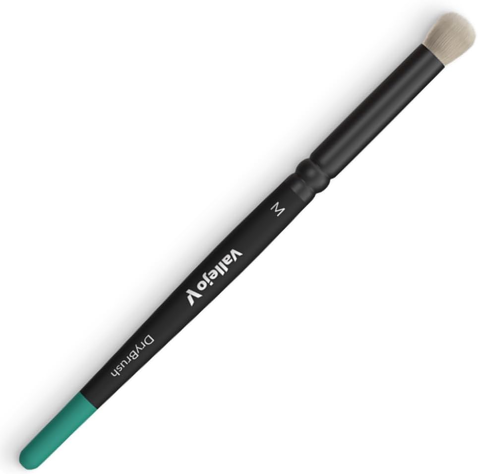 Vallejo - Dry Brush Set | Natural Hair Detailing Brushes | Set for Miniature Model Painting | Sizes Small, Medium, Large | Lightweight and Ergonomic Wooden Handles | Art Supplies