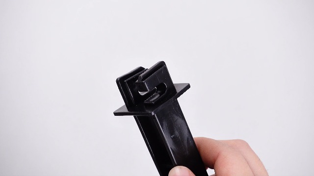 Image of Pangda 45 Pcs 5 inch Snap Type Insulator Electric Fence T Post Insulators Extended Snug Fitting T Post Electric Fence Wire Clips for Agricultural and Ranchers (Black)