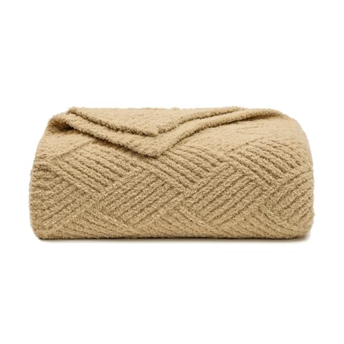bearberry Super Soft & Fuzzy Minky Throw Blanket Lightweight All-Season - Diamond Stitch Plush Fleece for Couch, Bed, Sofa | Machine Washable Cozy Gift for Women, Men, Home (Camel, 40”x50”)