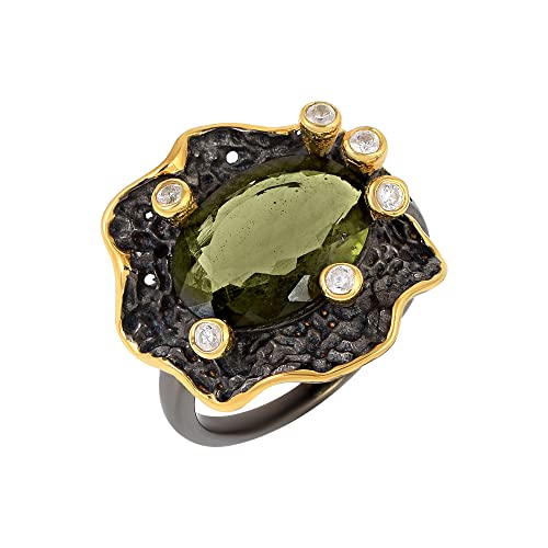 Anillo de oro amarillo con gema moldavita, un regalo para ocasiones especiales