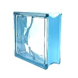La colorazione della Linea Metal Glass avviene tramite una innovativa tipo di vernice metallizzata che viene applicata sui 4 bordi esterni di ogni vetromattone che abitualmente sono di colore bianco. Questo tipo di applicazione garantisce una colorazione tenue ma che cambia di intensità a secondo della luce naturale o artificiale che riceve. Questa lavorazione inoltre è rispettosa dell'ambinete in quanto evita la colorazione in massa del vetro facendo risparmiare notevole energia.