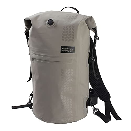 灰色のリュック