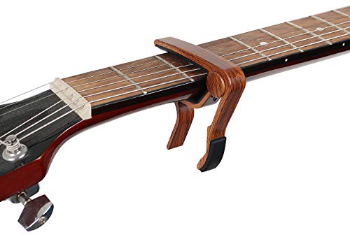 Malatec Capodastre Accessoire pour Guitare Acoustique et électrique Banjos – Changement Rapide avec 3 médiators en Bois… - Les Beatles, Paul McCartney, John Lennon, RIngo Starr, George Harrison Malatec Capodastre Accessoire pour Guitare Acoustique et électrique Banjos - Changement Rapide avec 3 médiators en Bois… – Image 4