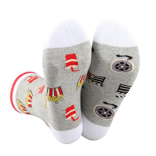Chaussettes de film et popcorn indispensables pour vos soirées cocooning