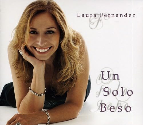 Un Solo Beso [Audio CD] Laura Fernandez