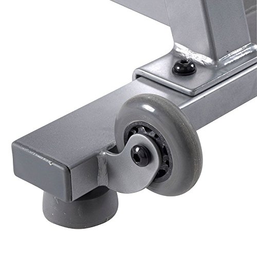 Nærbillede view of the transport wheel located on the base of the Domyos VS 730 elliptical.