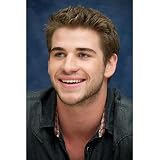 Poster Affiche Liam Hemsworth Acteurs Star Toile Affiche Classique Mur Art Affiche Salon Décor À La Maison 50*70 Cm Sans Cadre