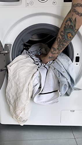 The Lab Co. Spot Stain Remover 150ml. A pre-wash leave-on treatment for stain removal. Highly concentrated. A non-toxic laundry care product. - Image 5