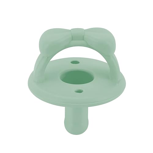 Miniatura 3 de Itzy Ritzy Sweetie - Juego de 2chupones de silicona con asa plegable y dos orificios de aire para mayor seguridad, color lila y verde menta, para