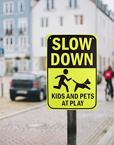 QWORK® Slow Down Sign, "Kids and Pets at Play" Street Sign Warning Plaque Waterproof Anti-Glare 8" x 12" (20 x 30 cm), 2 Pack - Image 4