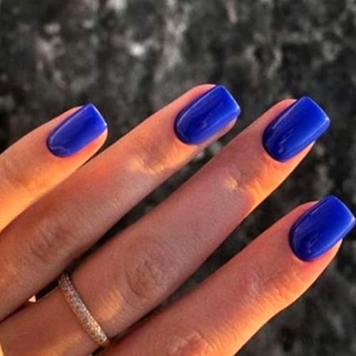 Viugex 24 Pièces Bleu Faux Ongles, Court Couleur Pure Ongles à Coller avec Autocollants Adhésif, Carrés Acrylique Glossy Press on Nails, Naturel Capsules Ongles pour Femmes DIY D'ongle Manucure Salon