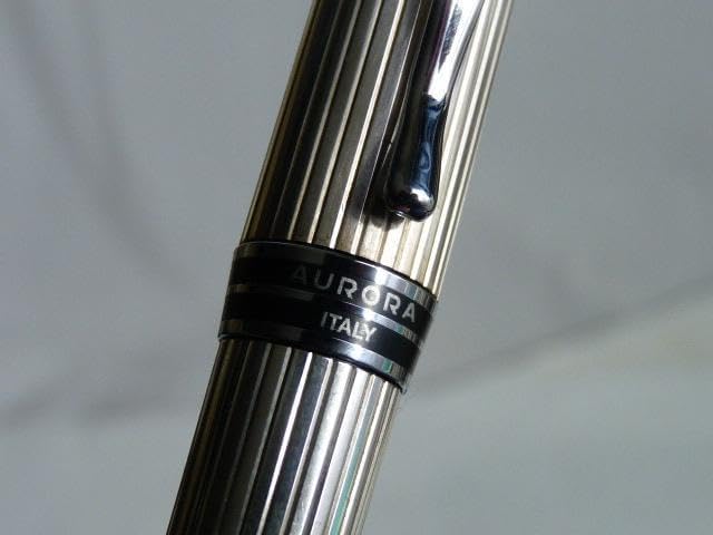 未使用　AURORA イプシロン 万年筆 スターリングシルバー 14金 字幅M AURORA イプシロン 万年筆 スターリングシルバー 14金 字幅M