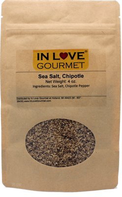 In Love Gourmet Chipotle Pepper - Bolsa de sal marina de 4 onzas  La sal marina de chipotle tiene un rico sabor a pimienta tostada que trae un toque