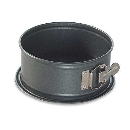 Nordic Ware Springform Pan, 7 Inch, 4 Cup Capacity by Nordic Ware - Used condition - US$11.60