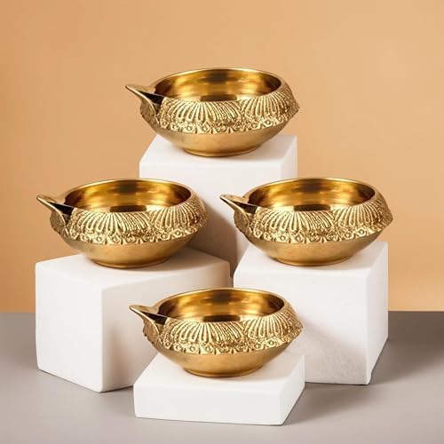 Hashcart Brass Diya for Pooja - Indian Puja Oil Lamp (Pack of 8) - Kuber Diya for Diwali and Return Gifts