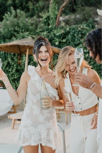 elegant auf weißem Hintergrund fotografiert (98 Zeichen) - Detailansicht von Freixenet Carta Medium Dry Sparkling Wine �...