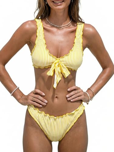 CUPSHE - Conjunto de bikini de dos piezas para mujer, bonito traje de baño con volantes, tirantes anchos, talle bajo, corte alto, parte inferior descarada, Amarillo limón/Rayas, M
