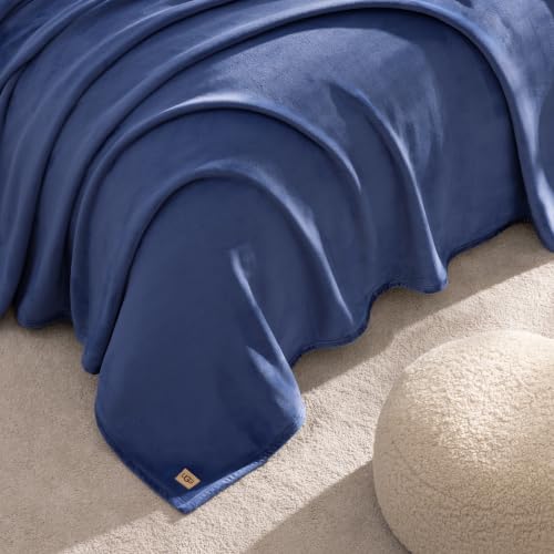 UGG Coco Queen Bed Blanket, Fleece Blanket, 90" x 92", Blue (Dart) - image 7