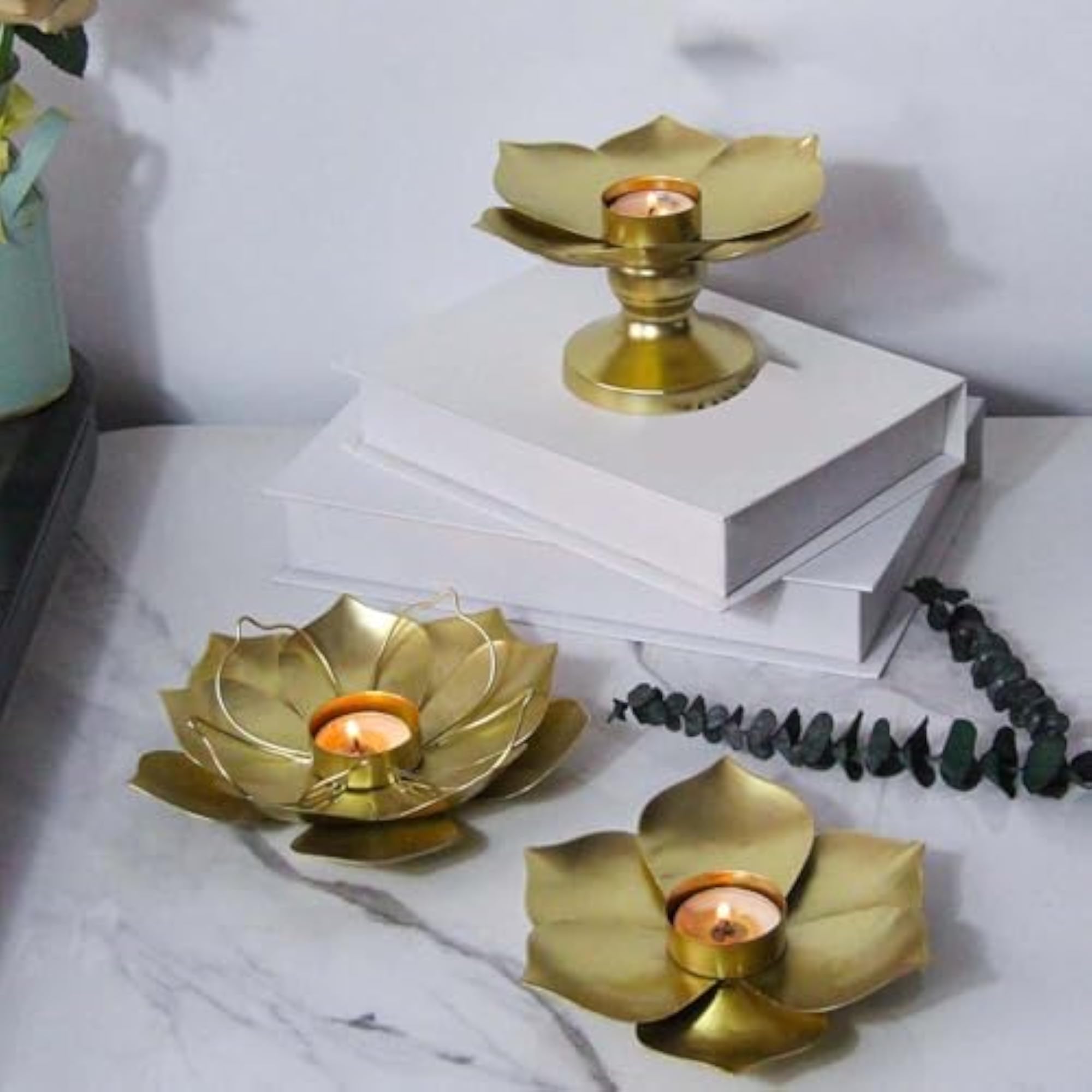 Lotus Flower Tealight Holder Candle Stand for Table Centerpiece