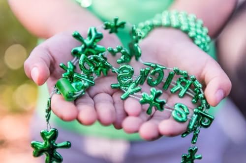 Colliers trèfles irlandais Saint-Patrick à offrir à vos invités