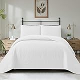 INSTRUCTION D'ENTRETIEN: Notre couette lavable en machine! Laver à l'eau froide, faire rouler doucement et sécher, et repasser si nécessaire.