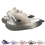 Matériau de haute qualité : les slides de requin avec dégradé de couleur sont fabriquées en EVA haute densité. Ces pantoufles sont durables, légères, douces et imperméables. Bout rond, design anti-collision pour protéger les pieds des blessures.