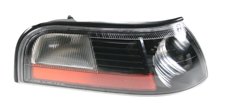 Right Passenger Side Corner Light Fits 2003 2004 Mercury Marauder FO2521172