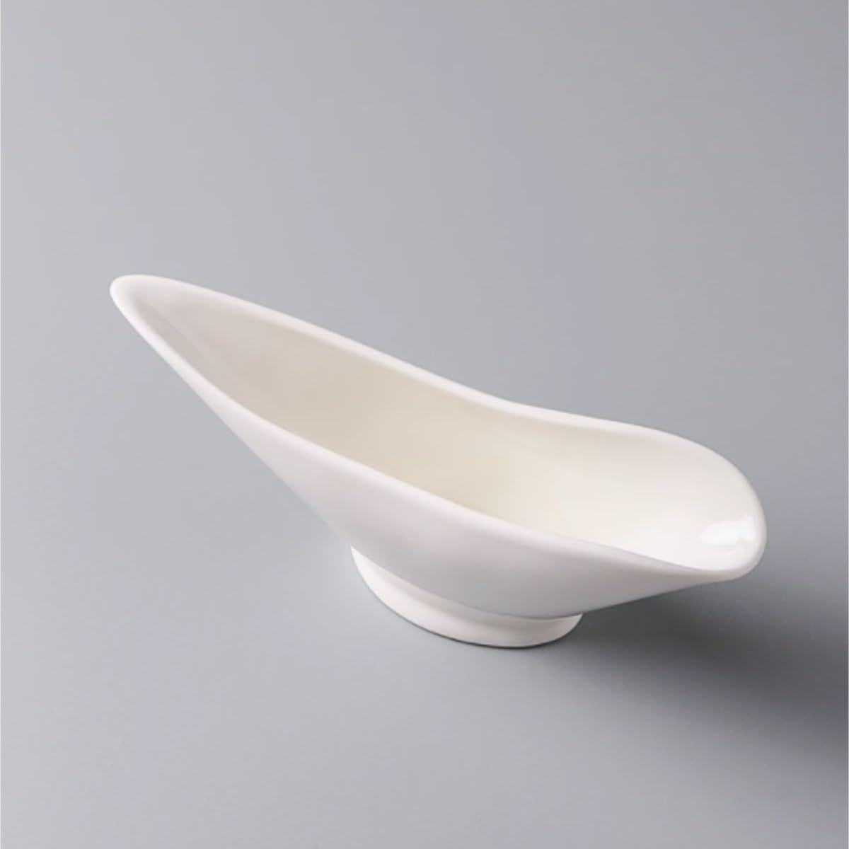 Gravy Boat Ceramic Creative Irregular Milk Jug Steak Sauce Cup Western Restaurant Pointed Mouth Gravy Boat Sauce Pot