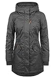 Genau wie andere Outdoorjacken, eine schön warme Winterjacke oder eine wasserdichte Regenjacke gehört auch ein sportlicher Parka für den Übergang in deinen Kleiderschrank. Du kannst die lange Jacke sowohl als Herbstjacke oder leichte Winteracke tragen, sie ist aber auch im Frühjahr oder als Sommerjacke tragbar.