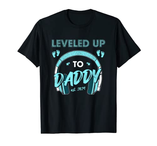 Leveled Up To Daddy Est. 2024 Embarazo Día del Padre Camiseta