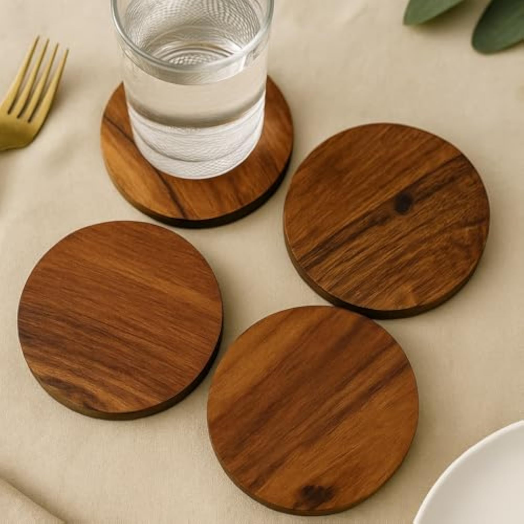 Set of 4 Solid Acacia Round Coasters, Natural Finish