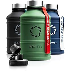 REFYLL X Botella de agua de acero inoxidable Hero de 1,3-2,2L I Botella de agua para fitness para deportes | Jarra de agua a prueba de fugas, libre de BPA | + Tapa deportiva (Verde militar)