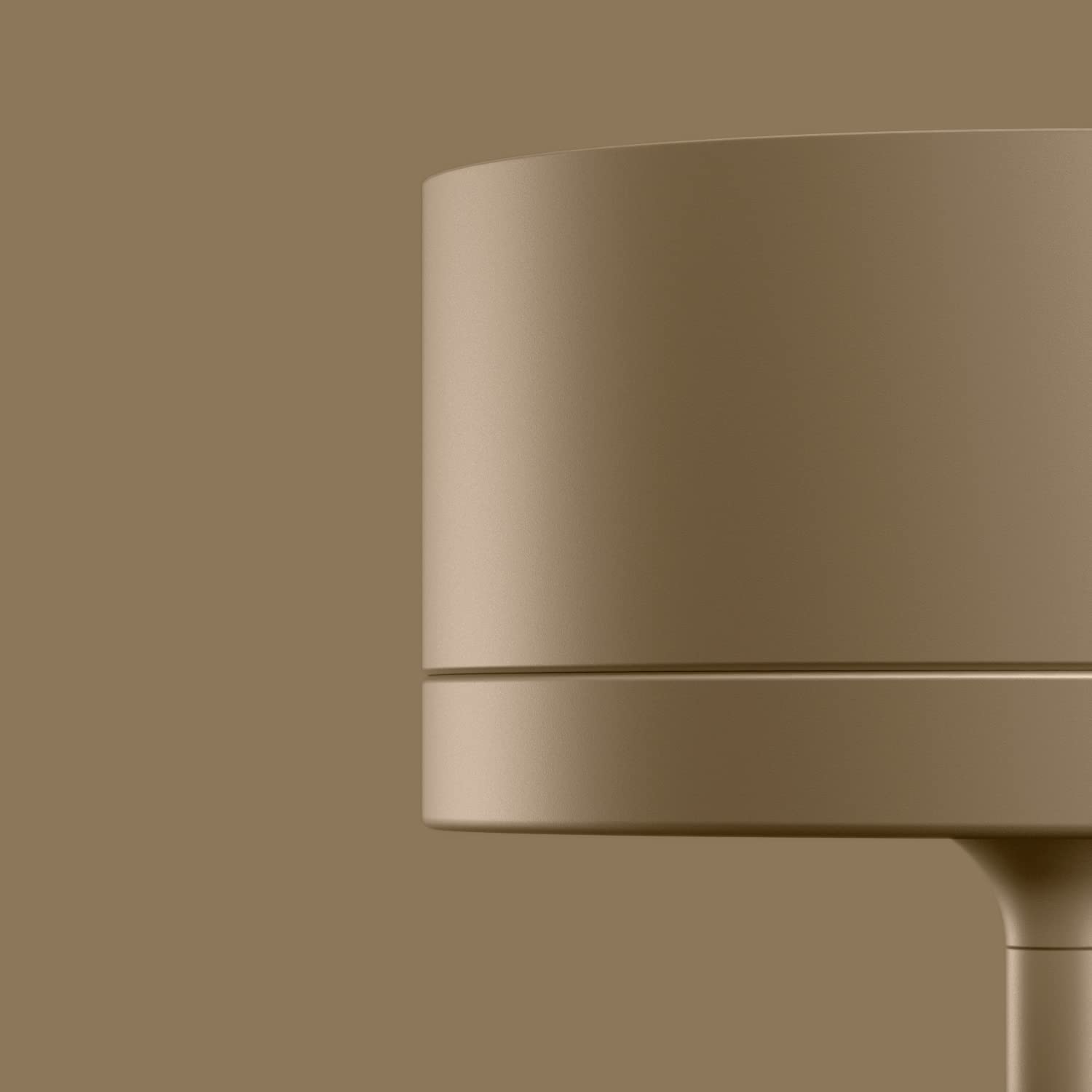 Whisper iGuzzini, lampada da tavolo LED senza fili, con batteria ricaricabile, dimmer touch, 2200K/2700K/3000K, IP65, corpo in alluminio h38cm - Col. Champagne