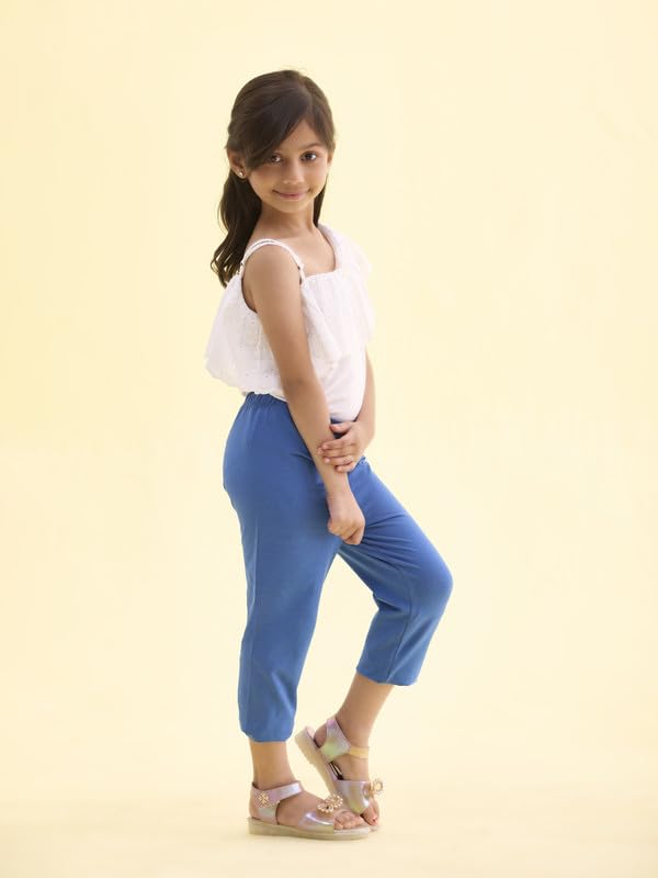 Image of GO COLORS Girls Solid Mid Rise Slim Fit Cropped Leggings