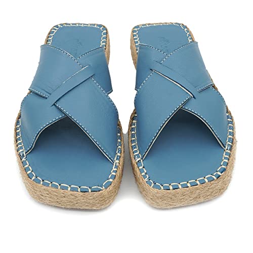 Sandales compensées Bonateks bleues : vos alliées idéales pour flâner en ville cet été
