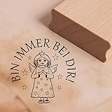 Der Holzstempel kann als persönliches Präsent an Weihnachten, Ostern, Nikolaus und zum Geburtstag verschenkt werden.