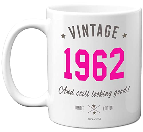 Taza vintage de 1961 (años sesenta) – 1961 regalos de cumpleaños para mujeres, 60 tazas de cumpleaños para mujeres, 60 tazas de cerámica, aptas para lavavajillas, tazas de primera calidad – de Stuff4