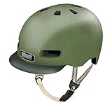 Originell, urban, trendy und jetzt noch besser. Die brandneue Street-Reihe präsentiert den branchenführenden MIPS-Sicherheitsstandard auf jedem Helm, um den besten Gehirnschutz in seiner Klasse zu bieten. 11 neue, konturierte Belüftungsöffnungen verteilen 15% mehr Luftstrom und halten Sie während der Fahrt kühl wie eine Gurke, während unsere verschiedenen Designs Ihnen die Möglichkeit geben, einen Helm zu wählen, der so einzigartig ist wie Sie selbst.