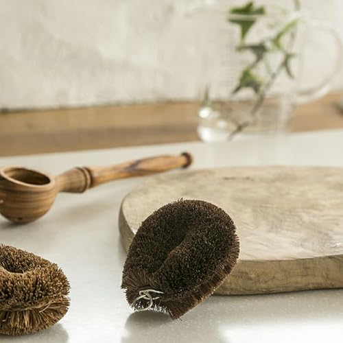 Image of Kamenoko Tawashi Kiwame #1 - Set of 2 - Hemp Palm Brushes for Cleaning Kitchen and Bathroom - Small - Ideal for Washing Vegetables, Glasswares, and Pottery - Made in Japan