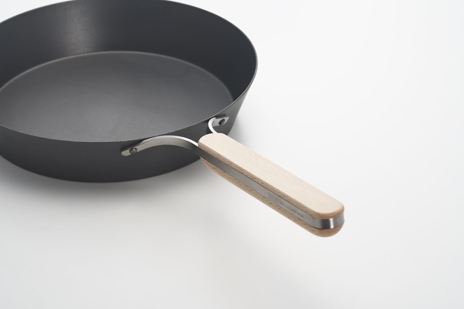 ニューフィッシュ by panpanya Wahei Freiz Frying pan 28 cm/11.0 inch Made in Japan Gas&Induction