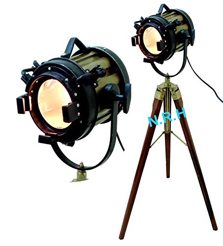 Lámpara de pie con trípode náutico, acabado en latón envejecido