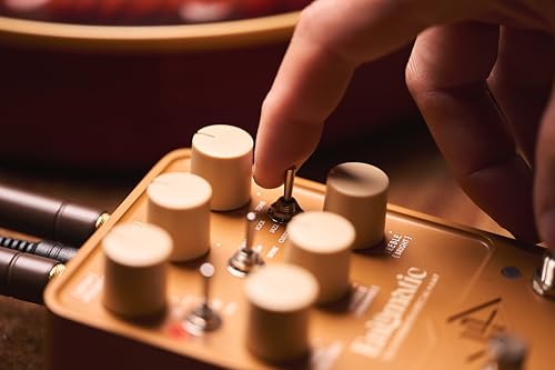 Universal Audio UAFX Enigmatic '82 Overdrive Special Amp