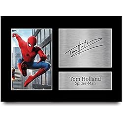 HWC Trading Tom Holland A4 Sin Marco Regalo De Visualización De Fotos De Impresión De Imagen Impresa Autógrafo Firmado Por Spiderman Los Aficionados Al Cine