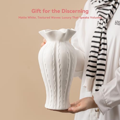 Sculptural Lily Vase - White Matte Ceramic with Ruffled Rim & Wave Texture, 10.2