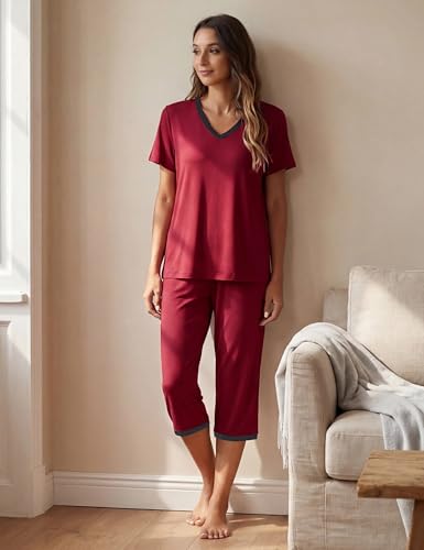 Image of JINSHI Women's Pajamas Set Short Sleeve Top and Capri Pants Lightweight Sleepwear Comfy Pjs Lounge Set with Pockets