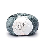 Strickwolle und Häkelgarne von ggh Wolle mit ihren modischen und trendsetzenden Farben werden häufig zu Mützen, Schals, Tücher, Loops, Pullover, Jacken oder Mäntel verarbeitet.