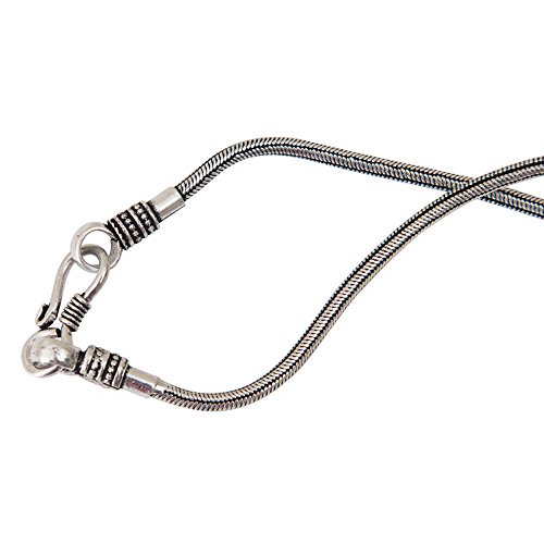 Elegant Silver Pendant with Chain