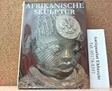  Afrikanische Skulptur . Erscheinung, Entstehung, Zusammenhänge. Bussesche Verlagshandlung 1969 220 S mit 64 farbigen Illus, ganzseitig, 133 Abb . Originalhalbleinwand mit Schutzumschlag. Sehr gut erhalten.